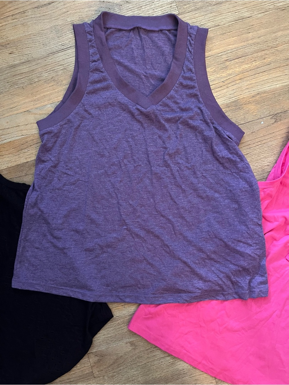 SHEIN Women's Pack: Black, Purple & Hot Pink Sleeveless Tanks - Picture 3 of 5